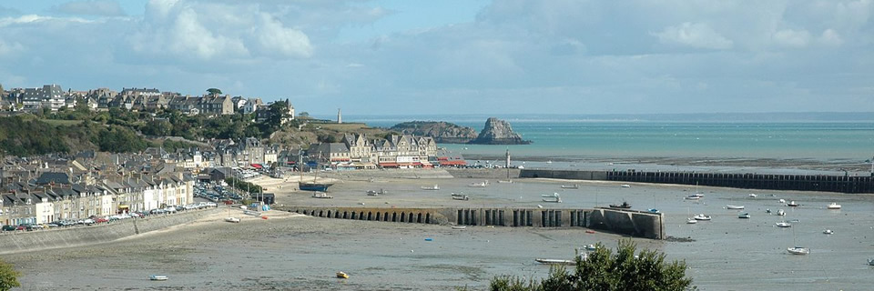 Vue du port de Cancale